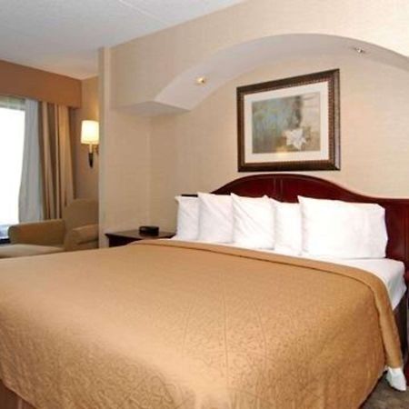 בנסאלם Quality Inn & Suites חדר תמונה