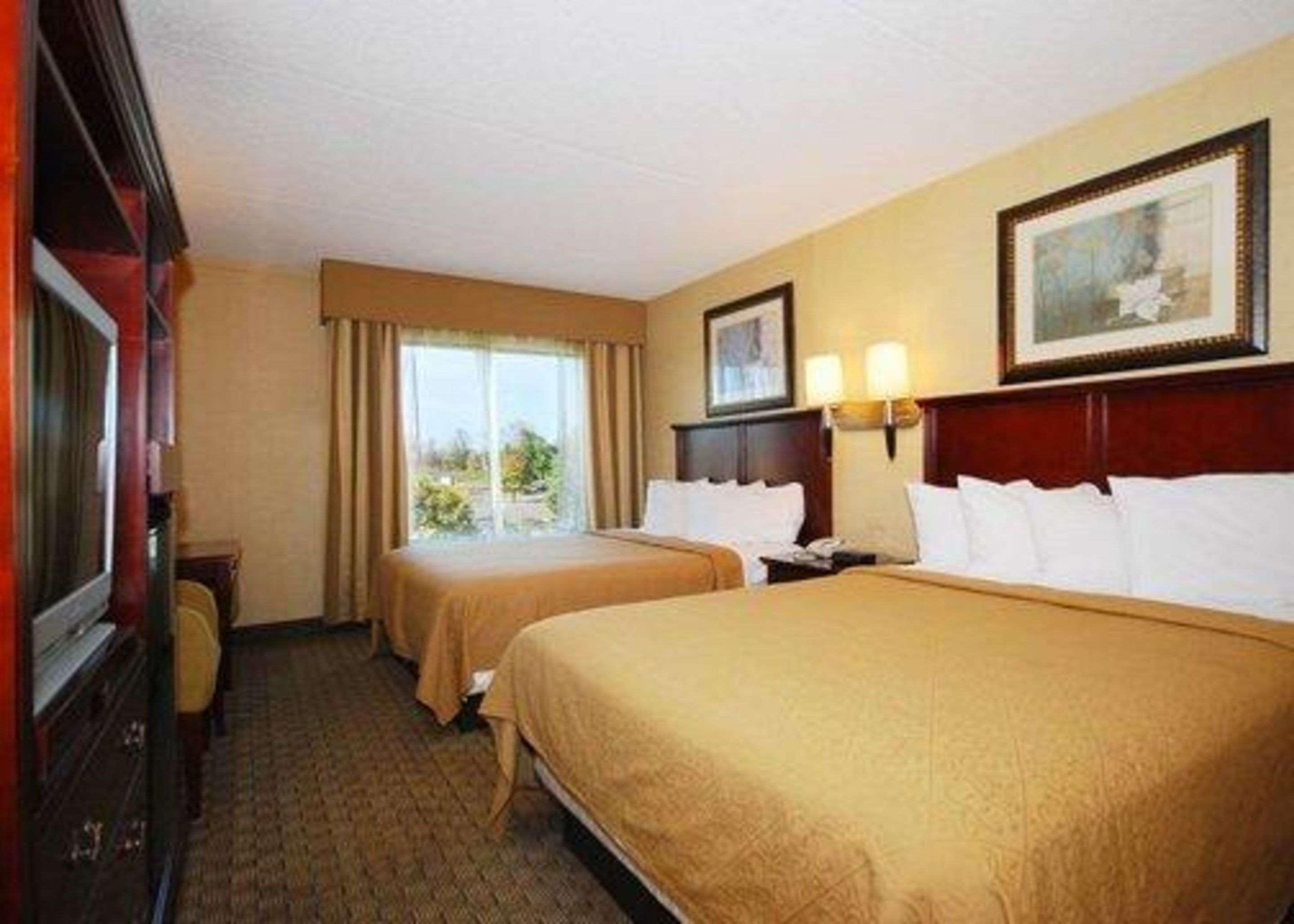 בנסאלם Quality Inn & Suites מראה חיצוני תמונה