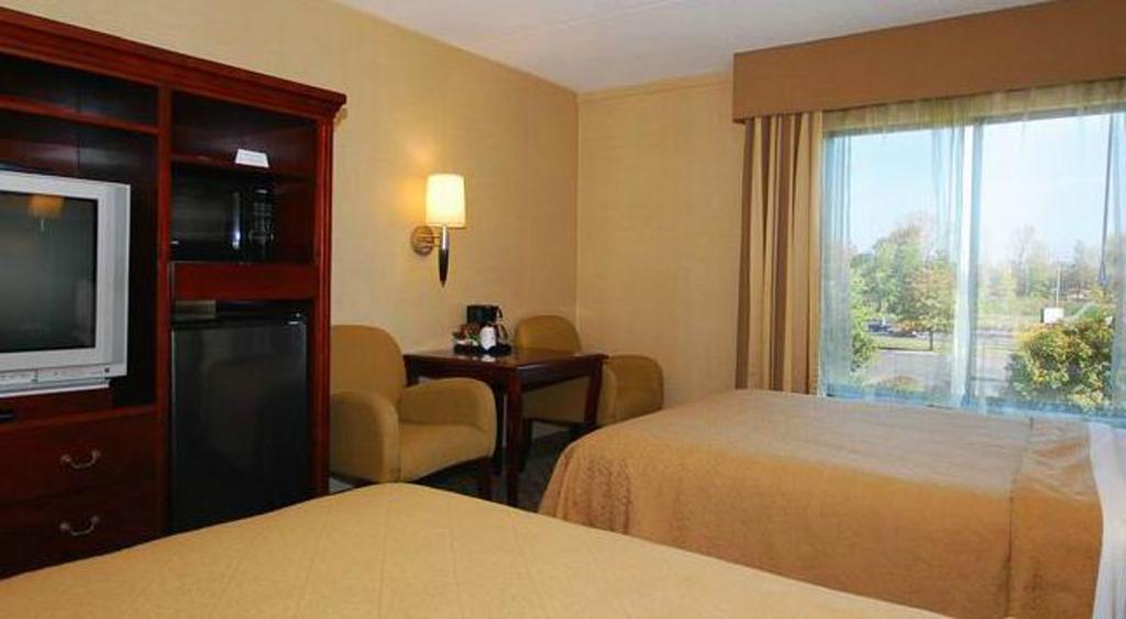 בנסאלם Quality Inn & Suites מראה חיצוני תמונה