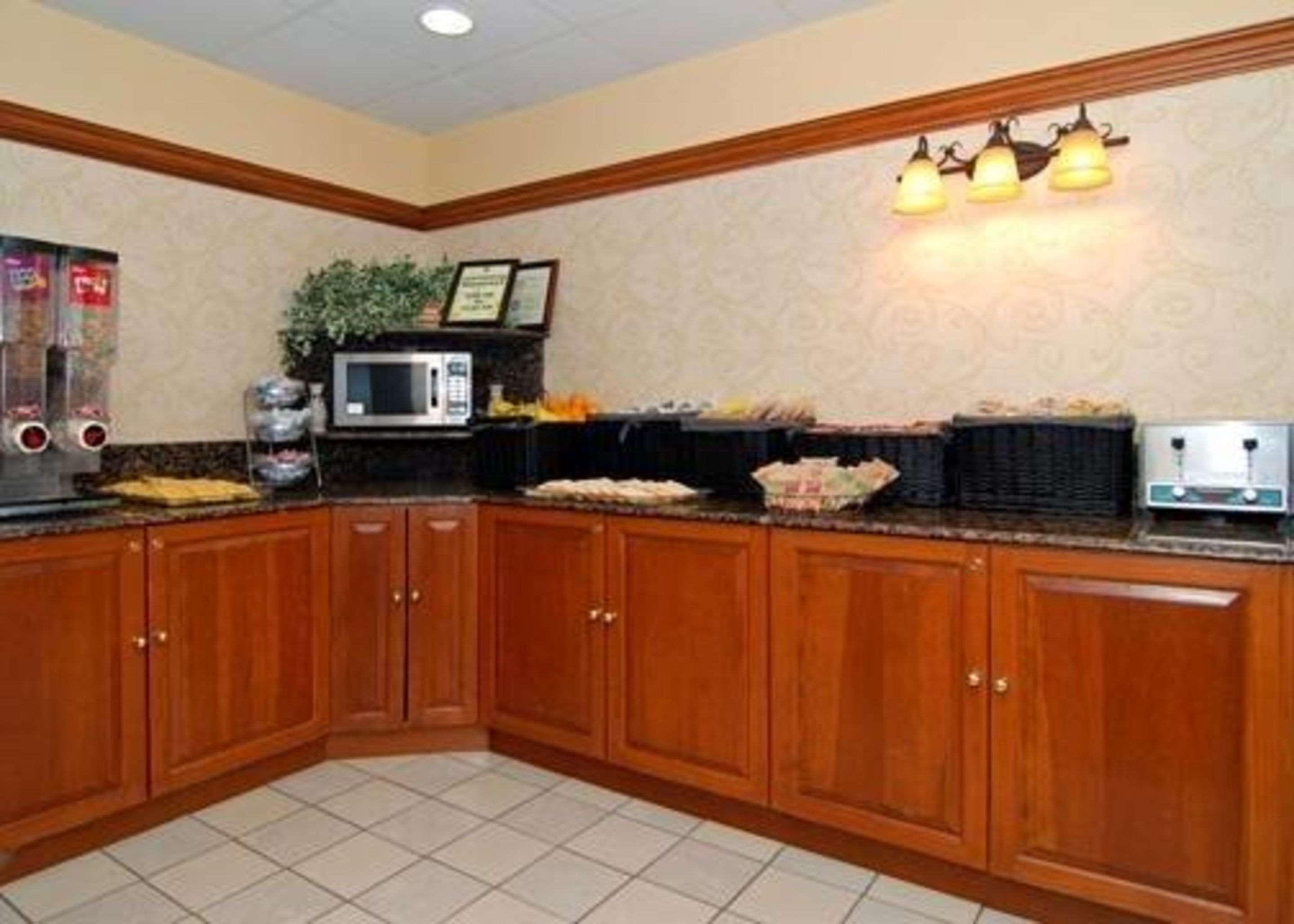 בנסאלם Quality Inn & Suites מראה חיצוני תמונה