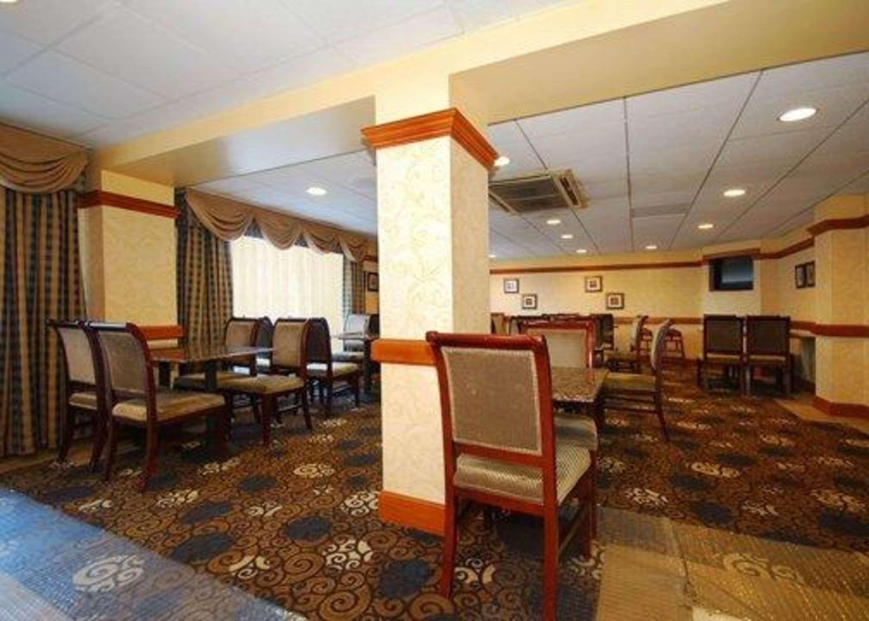 בנסאלם Quality Inn & Suites מראה חיצוני תמונה