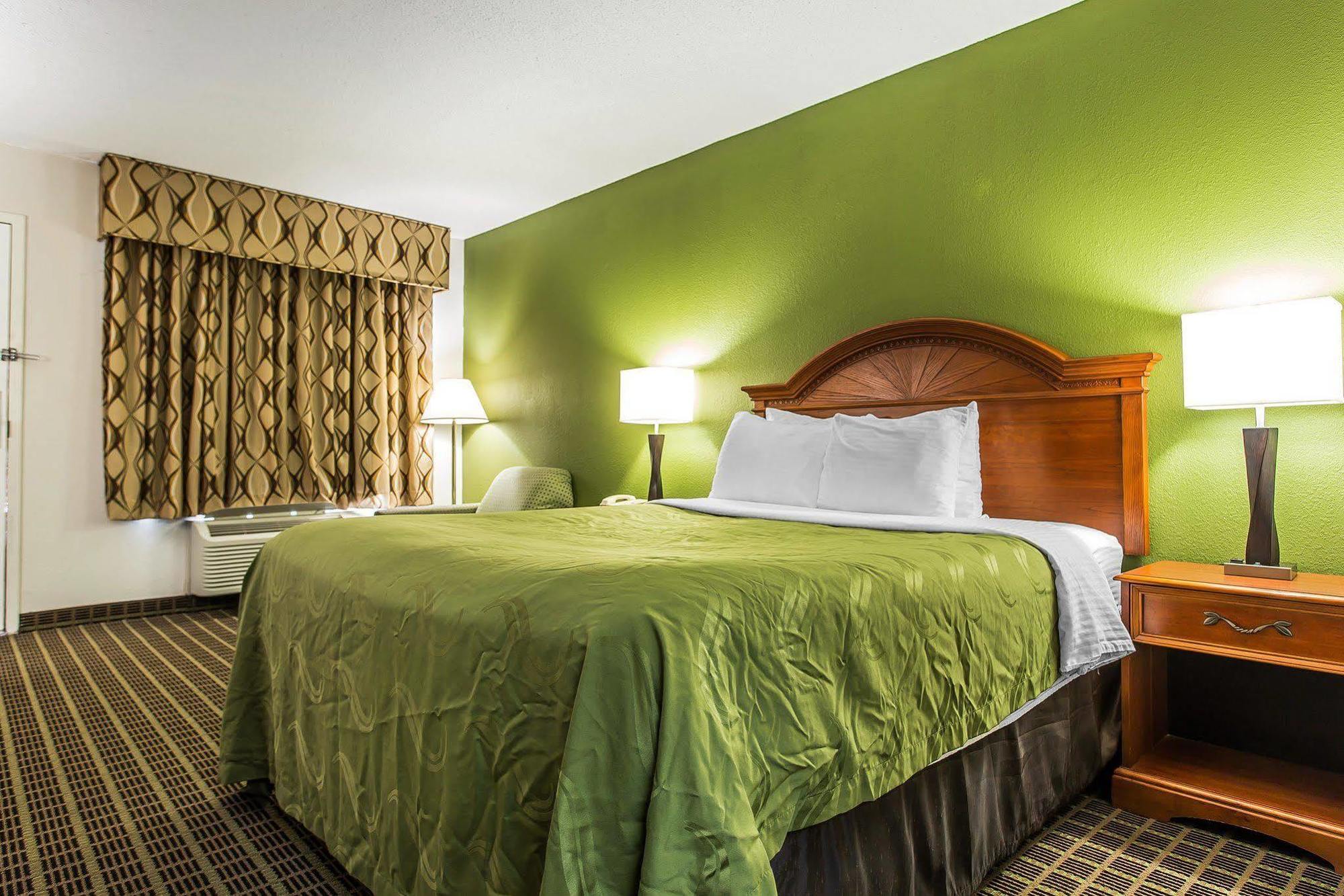 בנסאלם Quality Inn & Suites מראה חיצוני תמונה