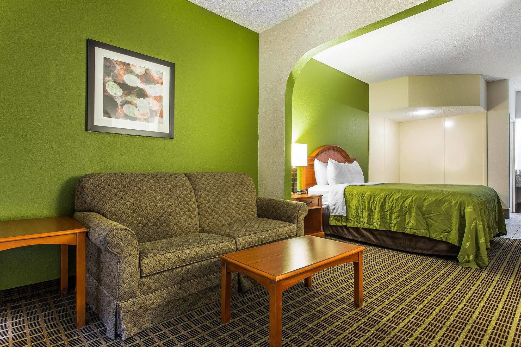 בנסאלם Quality Inn & Suites מראה חיצוני תמונה