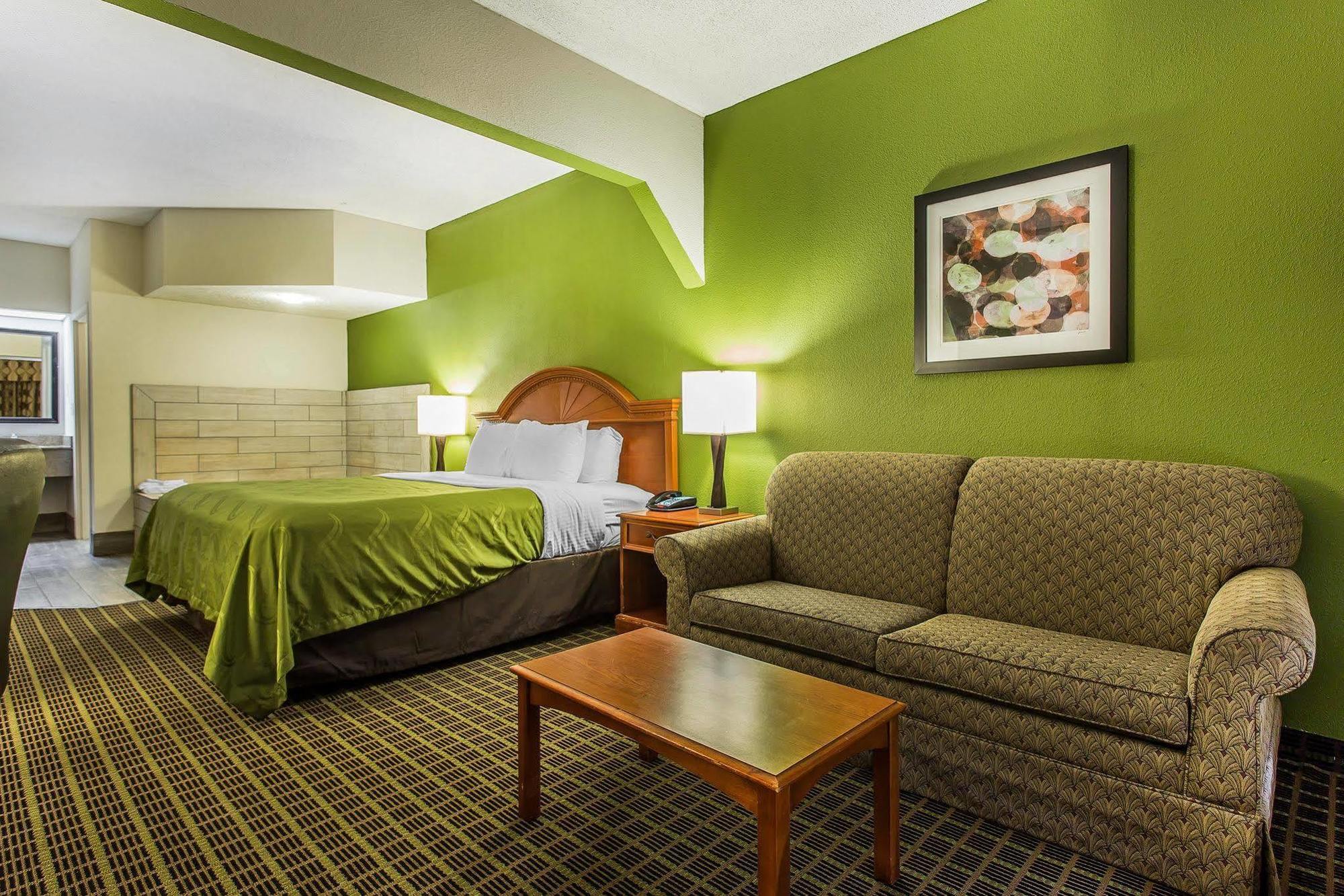 בנסאלם Quality Inn & Suites מראה חיצוני תמונה