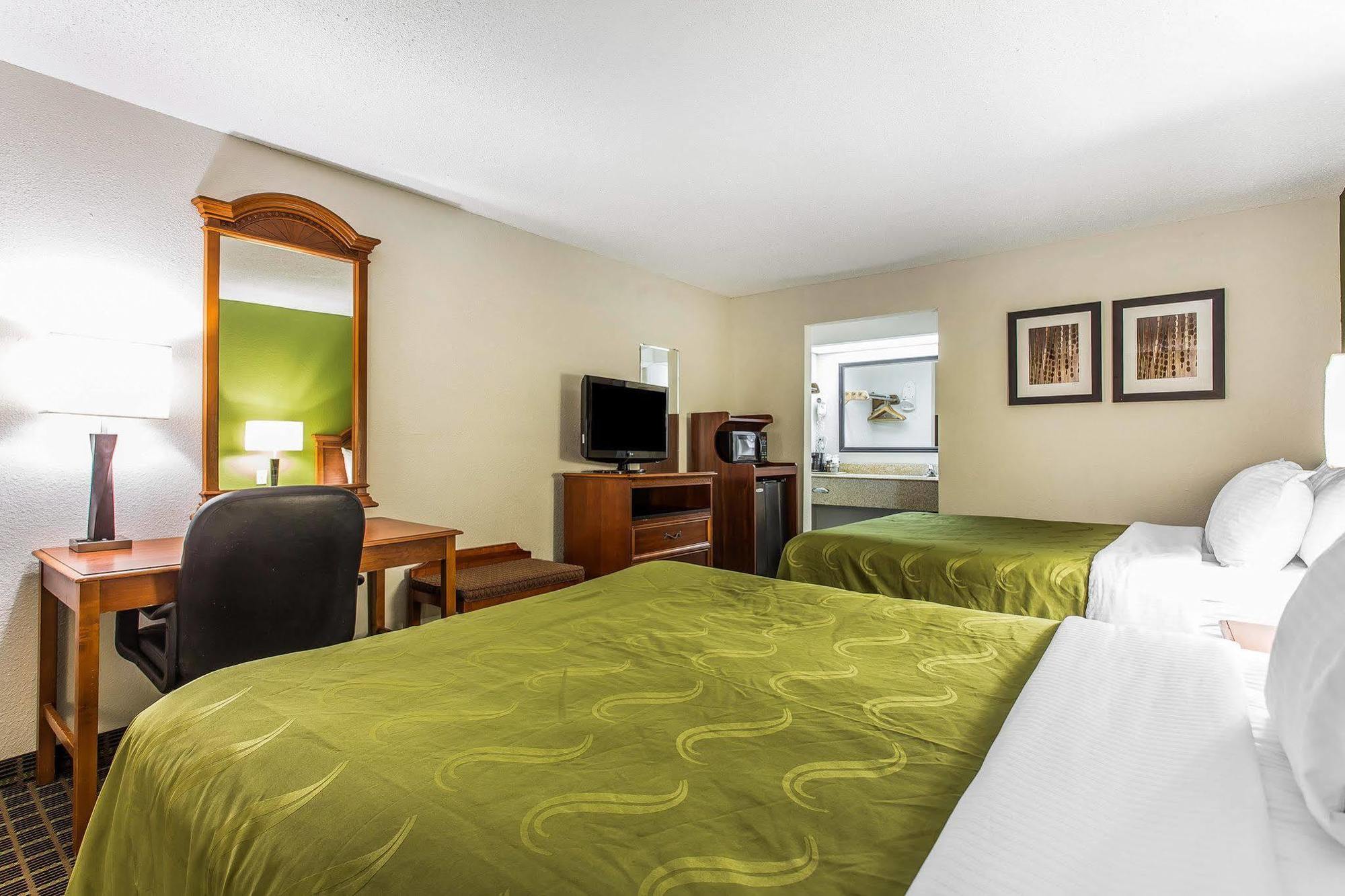 בנסאלם Quality Inn & Suites מראה חיצוני תמונה