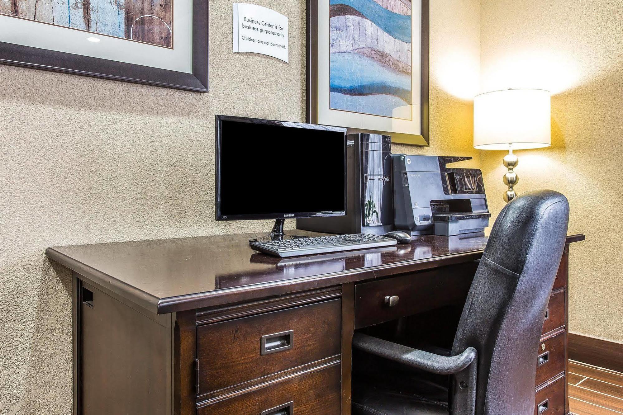 בנסאלם Quality Inn & Suites מראה חיצוני תמונה